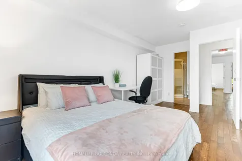22 Troyer Avenue Toronto ON M3J 0A3