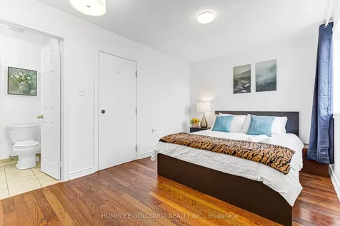 22 Troyer Avenue Toronto ON M3J 0A3