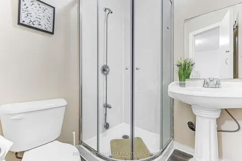 22 Troyer Avenue Toronto ON M3J 0A3