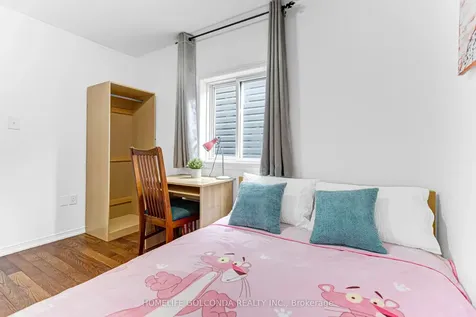 22 Troyer Avenue Toronto ON M3J 0A3