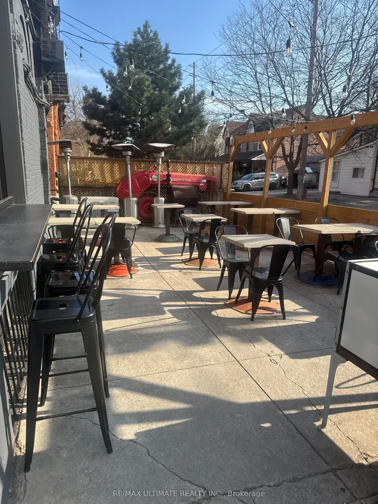 1627 Dupont Street Toronto ON M6P 3S8