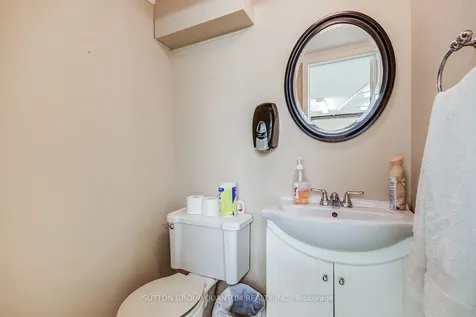 1858 Lakeshore Road W Mississauga ON L5J 1J7