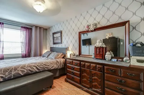 1858 Lakeshore Road W Mississauga ON L5J 1J7