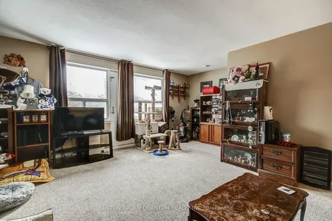 1858 Lakeshore Road W Mississauga ON L5J 1J7