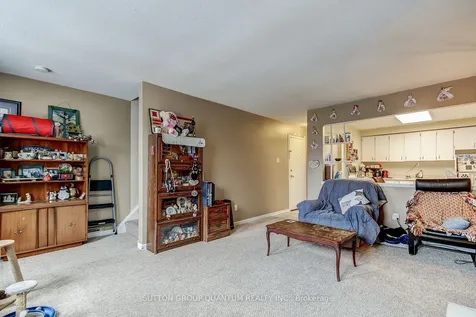1858 Lakeshore Road W Mississauga ON L5J 1J7