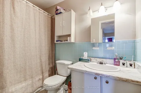 1858 Lakeshore Road W Mississauga ON L5J 1J7