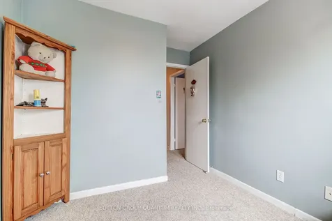 1858 Lakeshore Road W Mississauga ON L5J 1J7