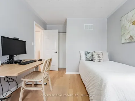 46 Jessop Drive Brampton ON L7A 3M8