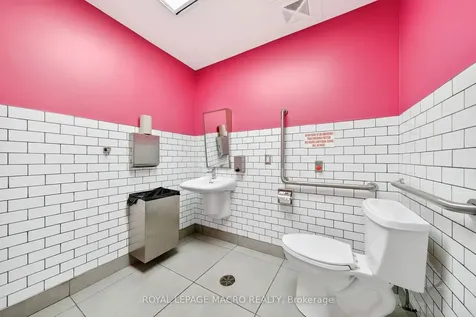 380 Dundas Street E Oakville ON L6H 6Z9