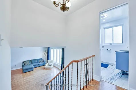 23 Windermere Court Brampton ON L6X 2L5