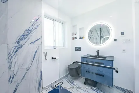 23 Windermere Court Brampton ON L6X 2L5