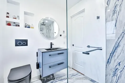 23 Windermere Court Brampton ON L6X 2L5