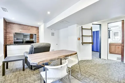 23 Windermere Court Brampton ON L6X 2L5