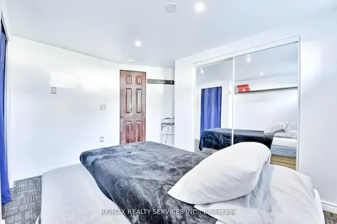 23 Windermere Court Brampton ON L6X 2L5