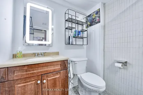 23 Windermere Court Brampton ON L6X 2L5