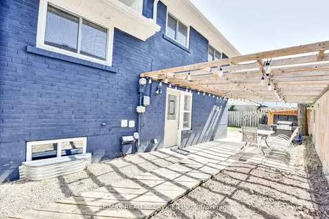 23 Windermere Court Brampton ON L6X 2L5