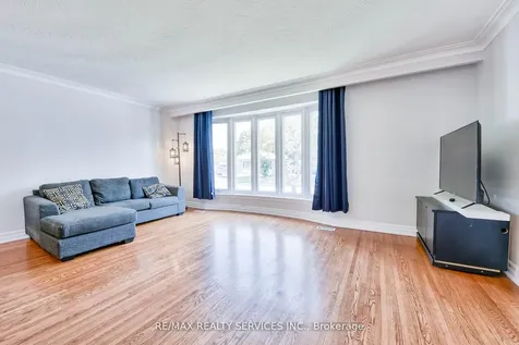 23 Windermere Court Brampton ON L6X 2L5