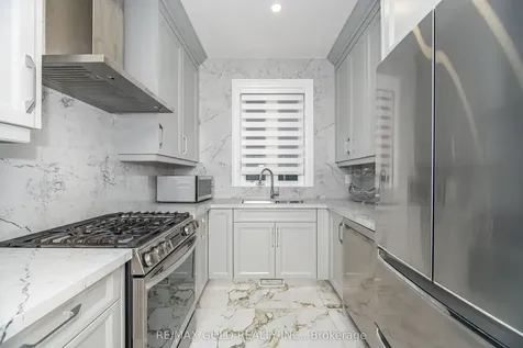 19 Maldaver Avenue Mississauga ON L5M 1W4