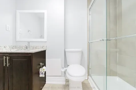 10 Pickard Lane Brampton ON L6Y 2M5