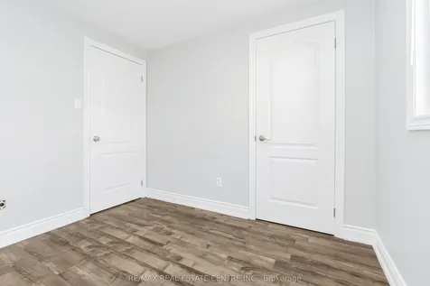 10 Pickard Lane Brampton ON L6Y 2M5