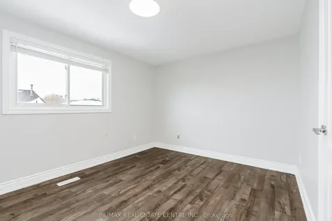 10 Pickard Lane Brampton ON L6Y 2M5