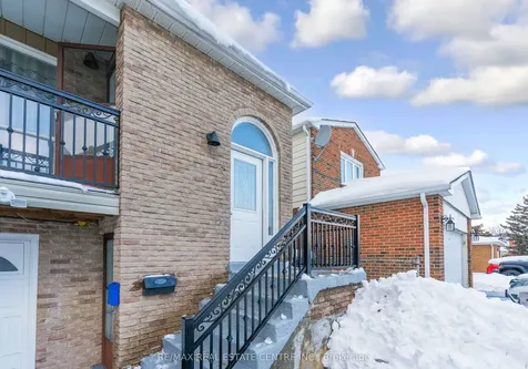 10 Pickard Lane Brampton ON L6Y 2M5