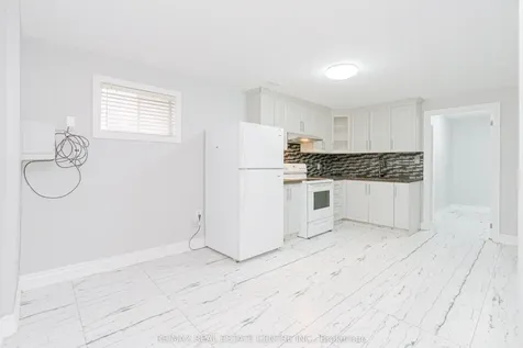 10 Pickard Lane Brampton ON L6Y 2M5