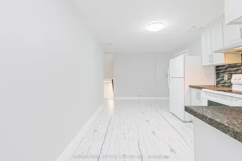 10 Pickard Lane Brampton ON L6Y 2M5