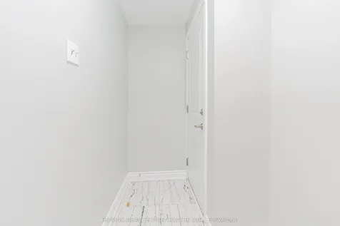 10 Pickard Lane Brampton ON L6Y 2M5