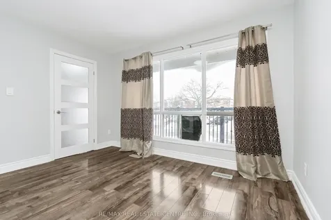 10 Pickard Lane Brampton ON L6Y 2M5