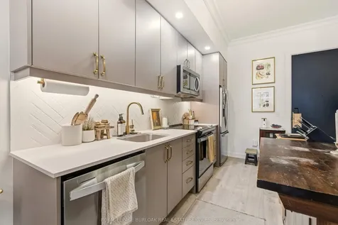 3200 William Coltson Avenue Oakville ON L6H 7W6