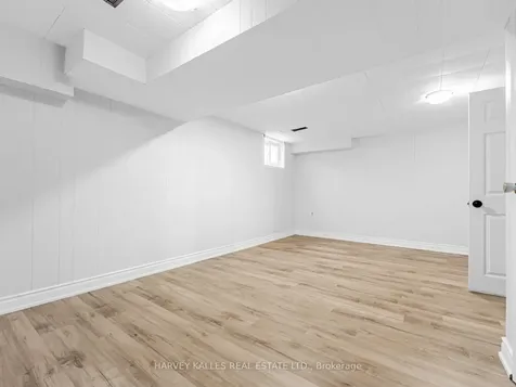 3025 Cedarglen Gate Mississauga ON L5C 2V7
