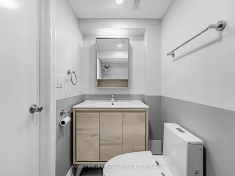 3025 Cedarglen Gate Mississauga ON L5C 2V7