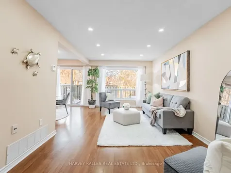 3025 Cedarglen Gate Mississauga ON L5C 2V7