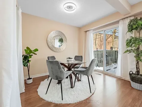 3025 Cedarglen Gate Mississauga ON L5C 2V7