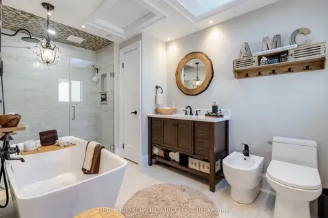 13 Pine Tree Crescent Brampton ON L6W 1C7