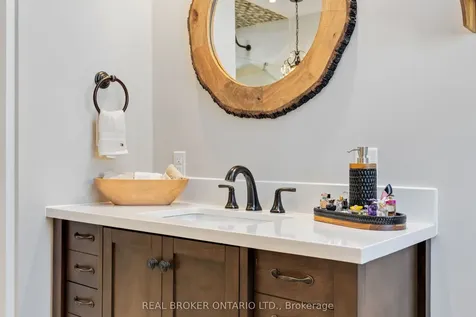 13 Pine Tree Crescent Brampton ON L6W 1C7