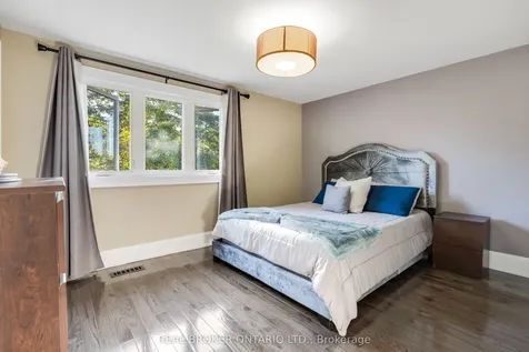 13 Pine Tree Crescent Brampton ON L6W 1C7