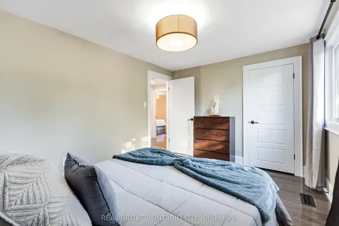 13 Pine Tree Crescent Brampton ON L6W 1C7