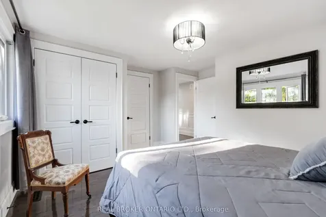 13 Pine Tree Crescent Brampton ON L6W 1C7