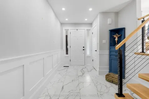 13 Pine Tree Crescent Brampton ON L6W 1C7