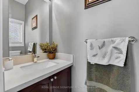 23 Openbay Gardens Brampton ON L6R 0V2