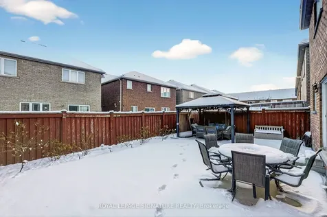 23 Openbay Gardens Brampton ON L6R 0V2