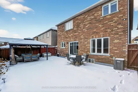 23 Openbay Gardens Brampton ON L6R 0V2