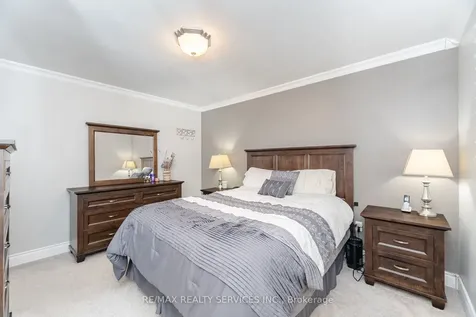 234 Elizabeth Street S Brampton ON L6Y 1S1