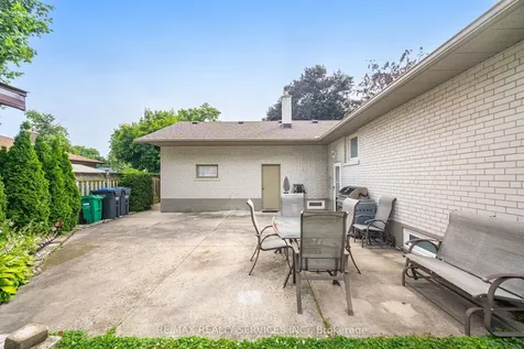 234 Elizabeth Street S Brampton ON L6Y 1S1