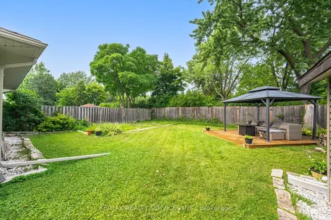 234 Elizabeth Street S Brampton ON L6Y 1S1