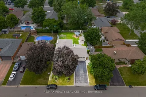 234 Elizabeth Street S Brampton ON L6Y 1S1