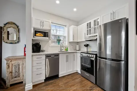 2014 Edinburgh Drive Burlington ON L7R 2C9