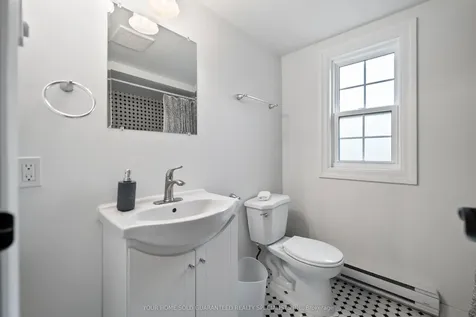 2014 Edinburgh Drive Burlington ON L7R 2C9